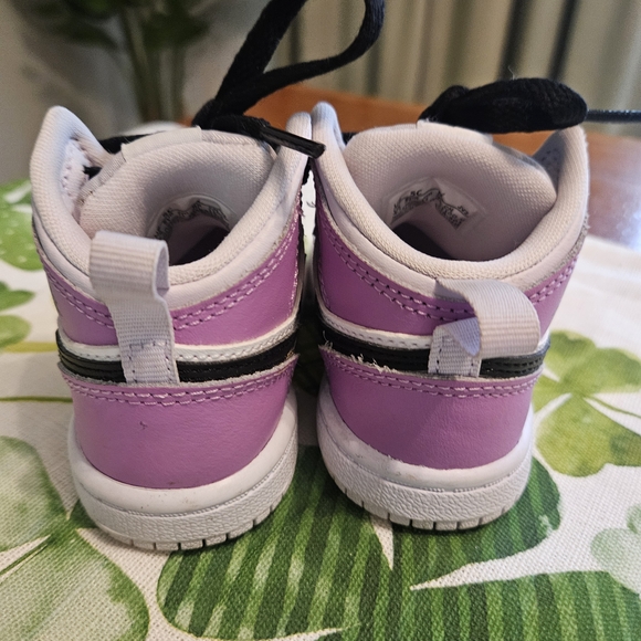 Nike Air Jordan Baby' Sneakers - Picture 3 of 6